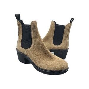 Ecco  metropole suede booties